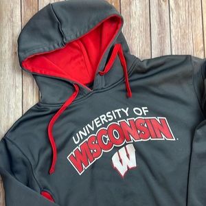 University of Wisconsin Hooded Sweatshirt. Gray color - size medium